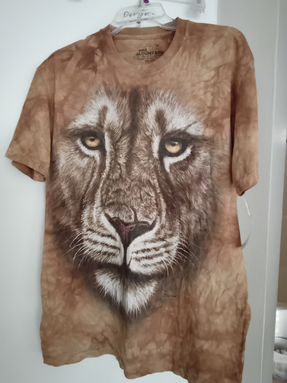 The Mountain Unisex Size M Short Sleeve Tee in Brown  Lion  Print